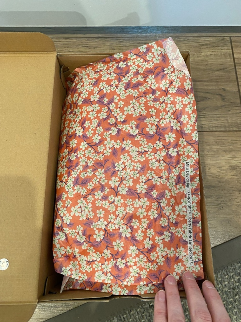 NIB Adidas samba Liberty London floral 6.5 kids (8 women’s) - Picture 12 of 12